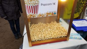 Popcornstand des Steppke e.V. auf dem Caputher Weihnachtsmarkt 2017